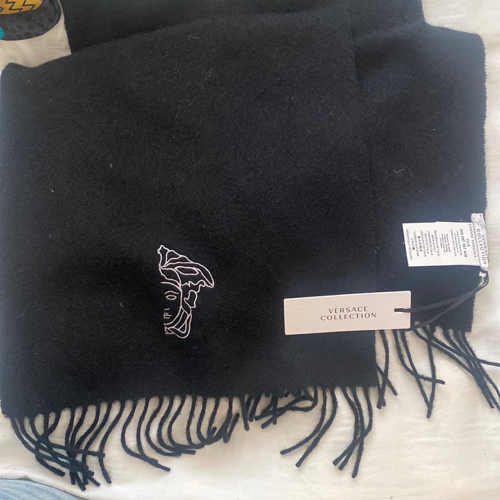 NWT Authentic Versace Collection Black Scarf
